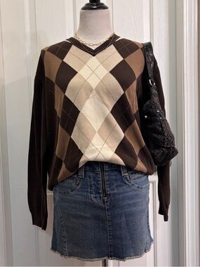 Dockers Men's V-Neck Argyle Sweater - Brown and Cream